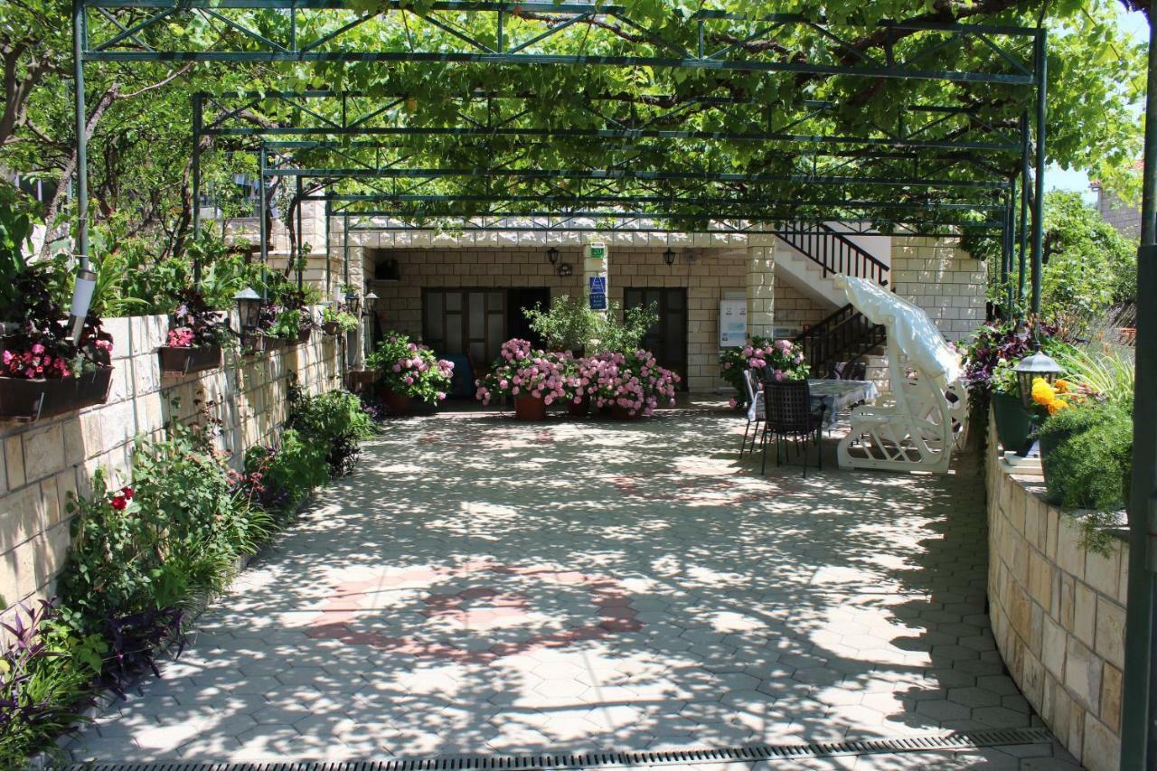 Apartments Sveti Anton 奥瑞比克 外观 照片